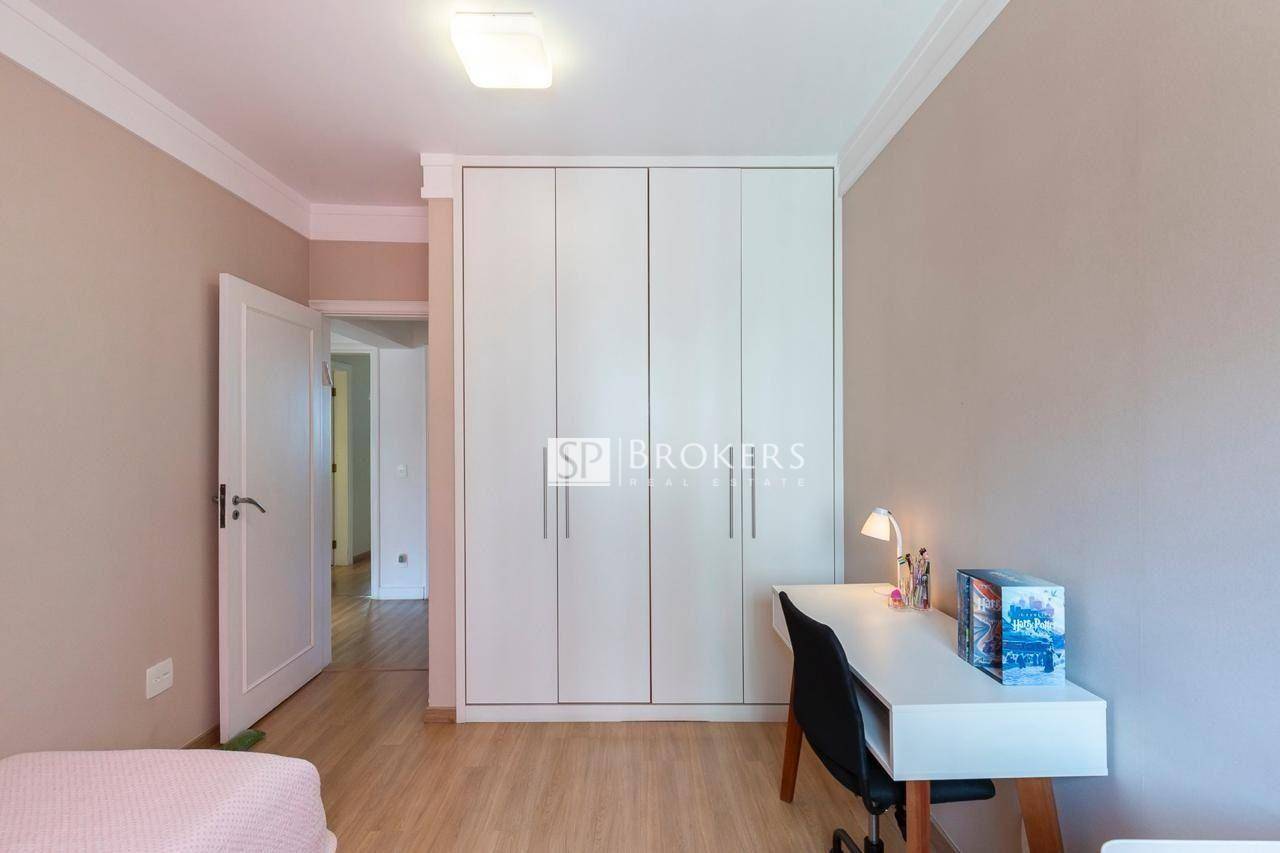 Apartamento à venda com 4 quartos, 181m² - Foto 16