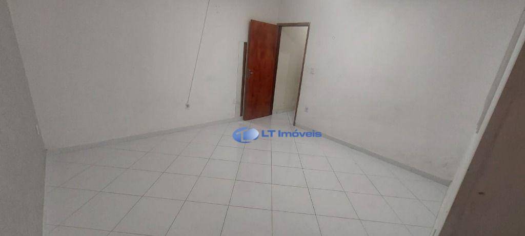 Casa à venda com 2 quartos, 68m² - Foto 8
