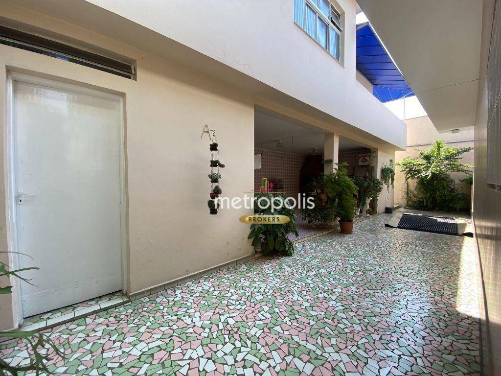 Casa à venda e aluguel com 3 quartos, 350m² - Foto 12