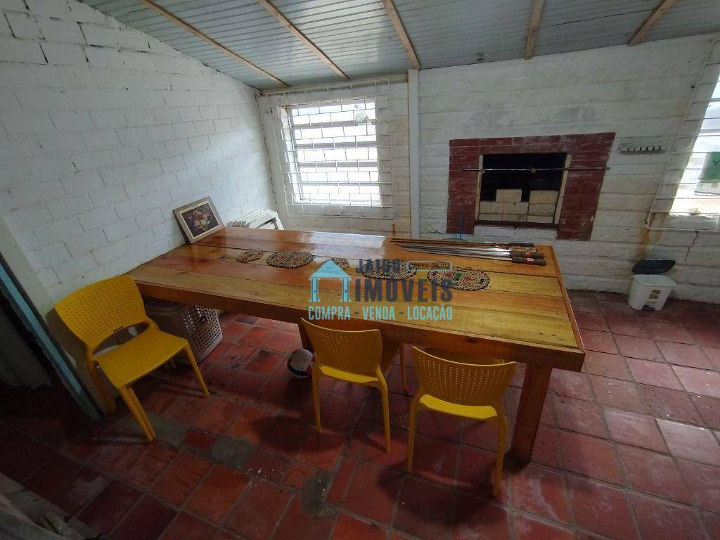 Casa à venda com 2 quartos, 130m² - Foto 7