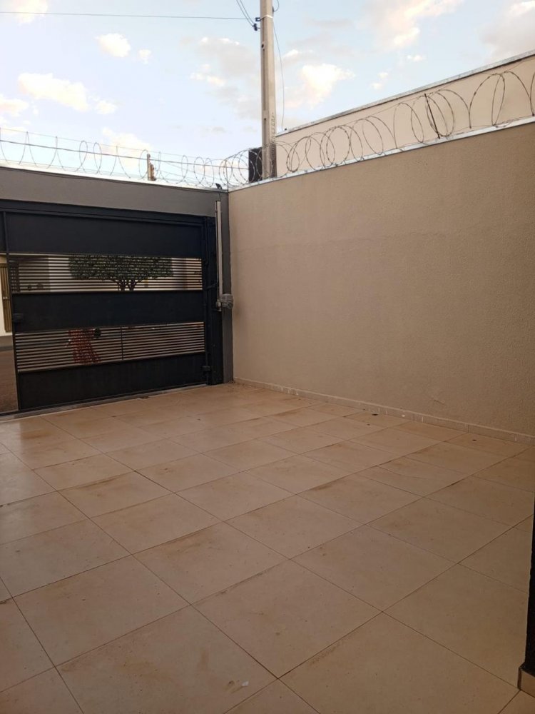 Casa à venda com 3 quartos, 118m² - Foto 4