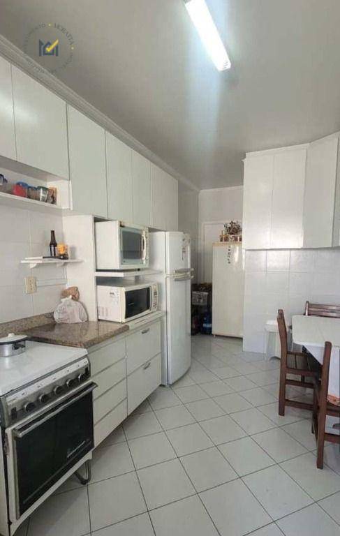 Apartamento à venda com 3 quartos, 150m² - Foto 7