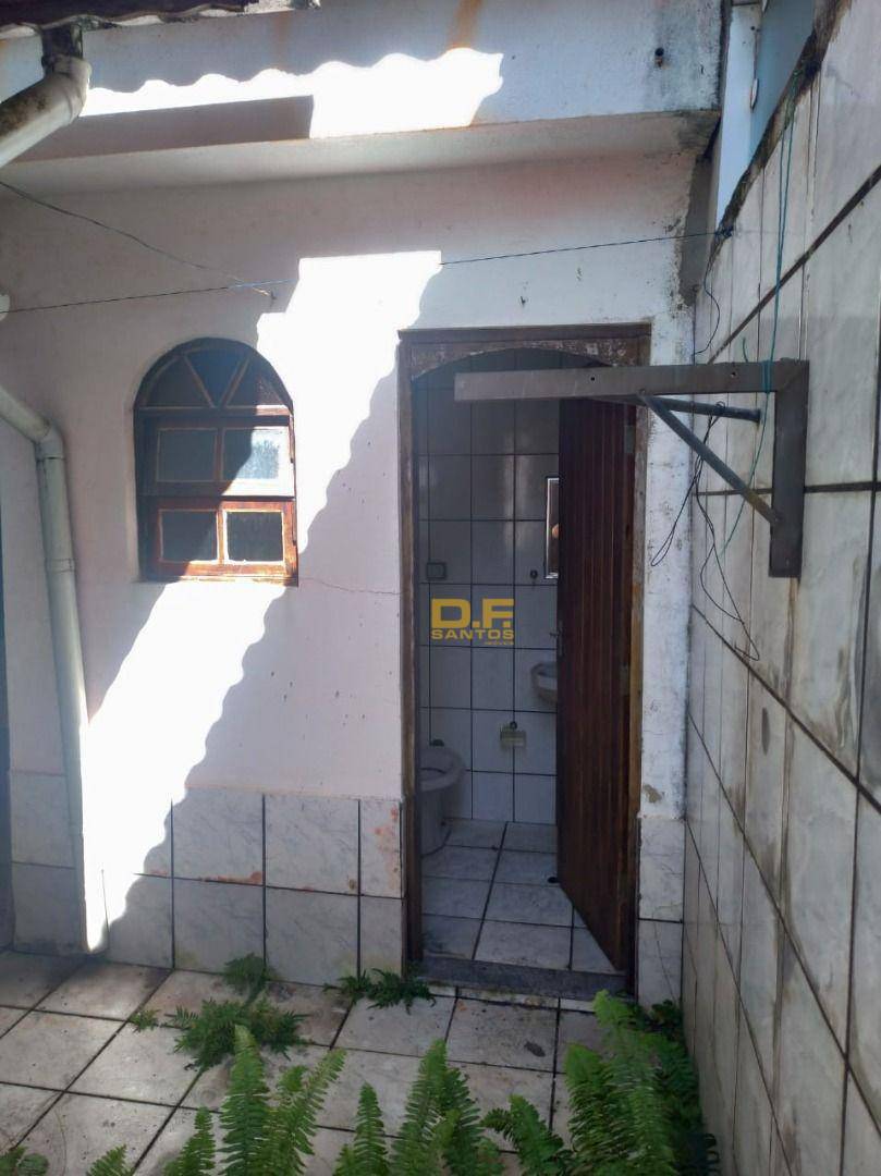 Casa à venda com 2 quartos, 1m² - Foto 2