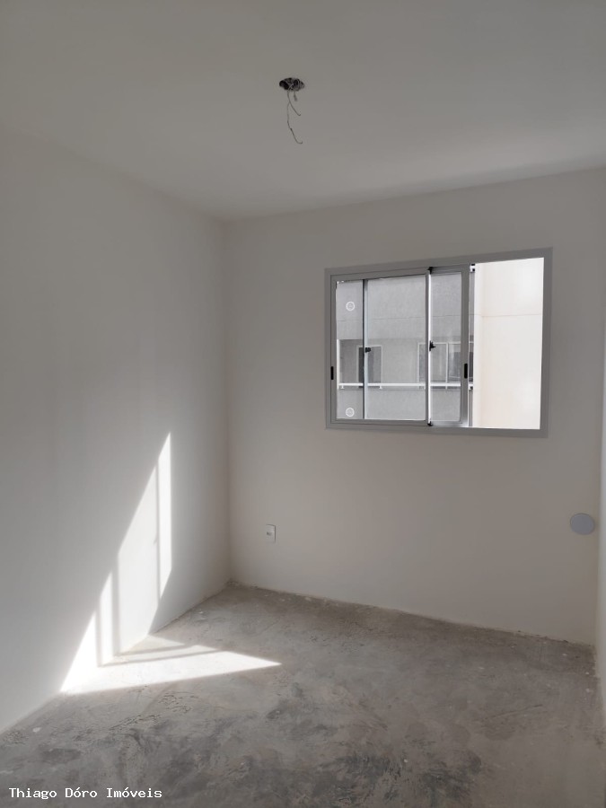Apartamento à venda com 2 quartos, 41m² - Foto 3