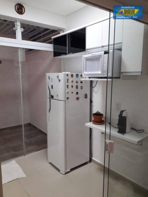 Casa para alugar com 2 quartos, 62m² - Foto 8