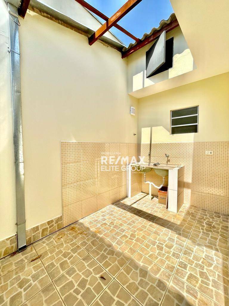 Casa à venda com 3 quartos, 82m² - Foto 23