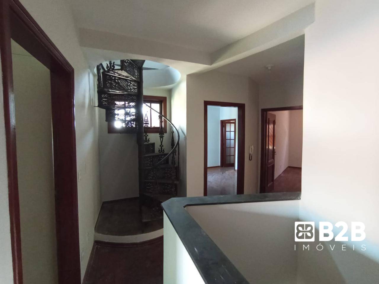 Casa à venda com 4 quartos, 189m² - Foto 11