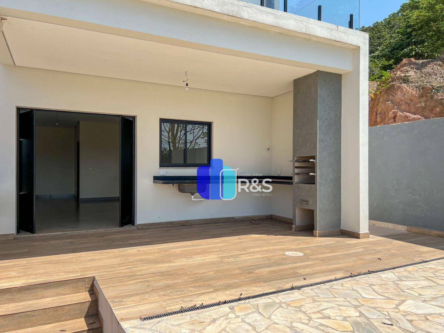 Casa à venda com 3 quartos, 209m² - Foto 28