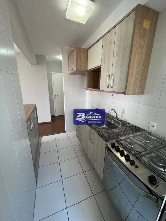 Apartamento para alugar com 3 quartos, 69m² - Foto 5