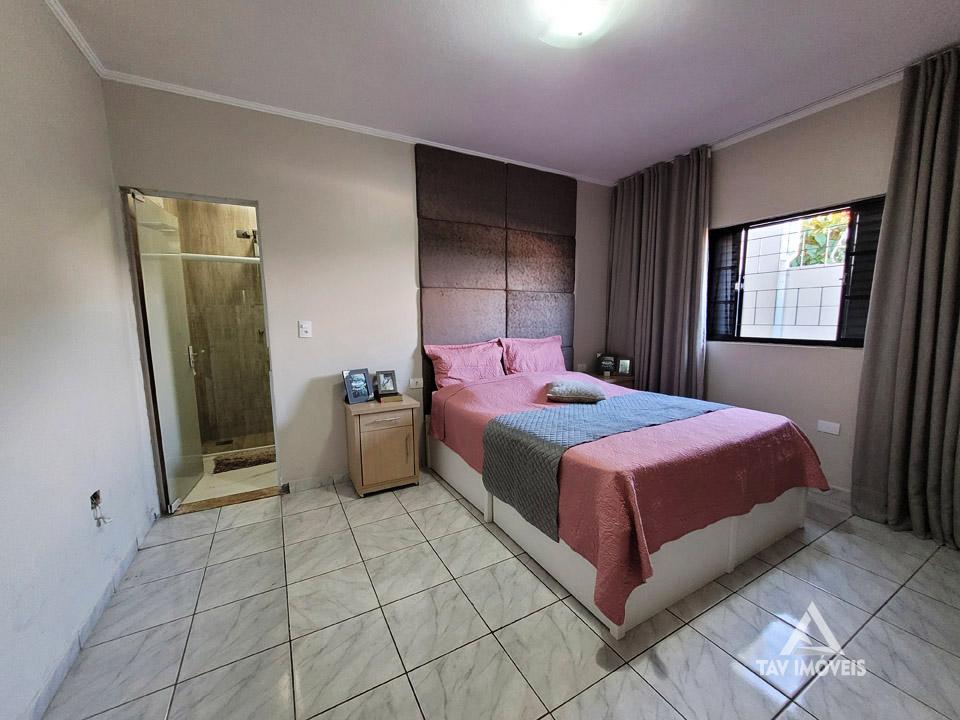 Casa à venda com 4 quartos, 180m² - Foto 15