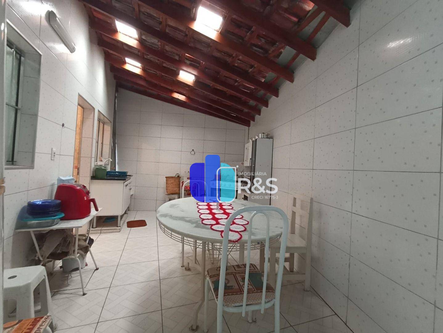 Casa à venda com 6 quartos, 231m² - Foto 21