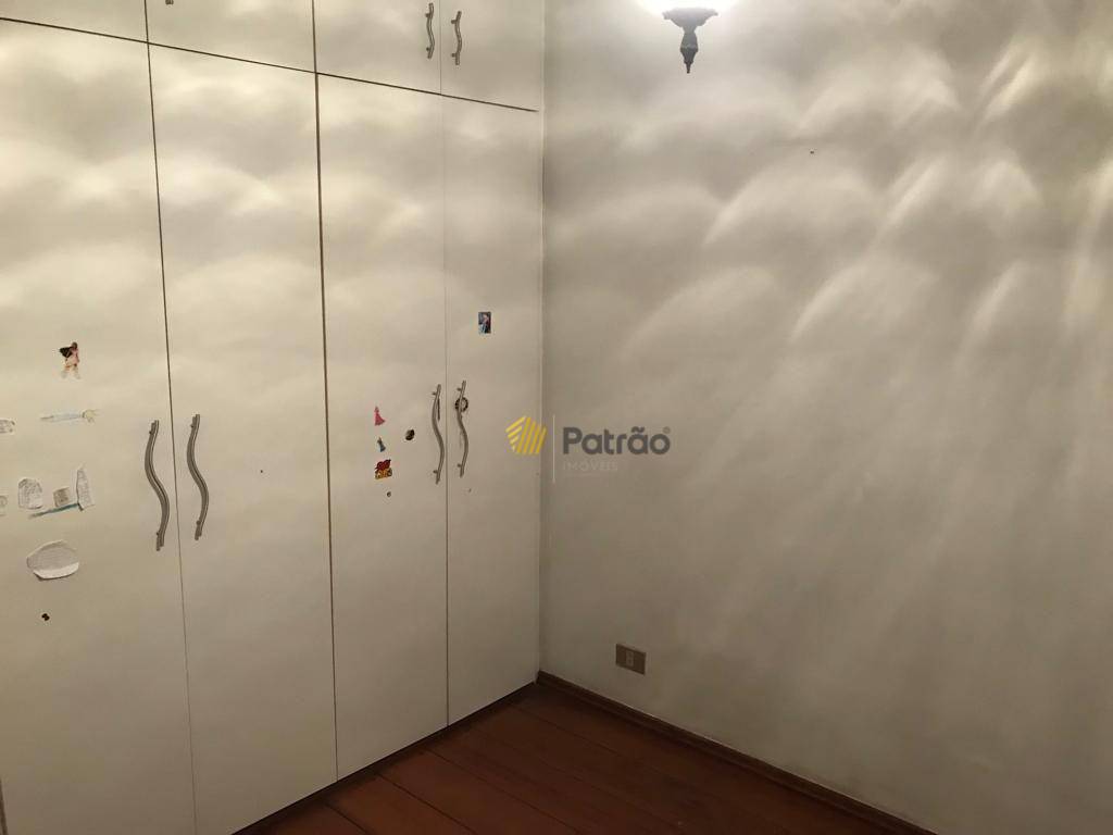 Casa à venda com 3 quartos, 270m² - Foto 20