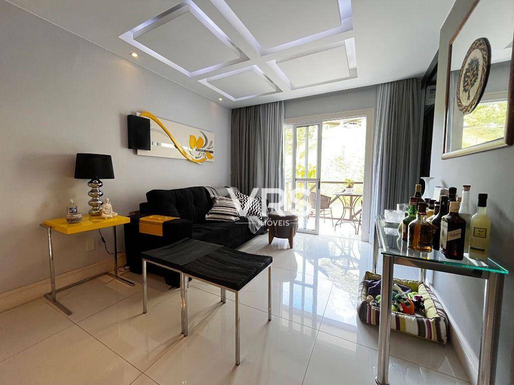 Casa de Condomínio à venda com 4 quartos, 240m² - Foto 4