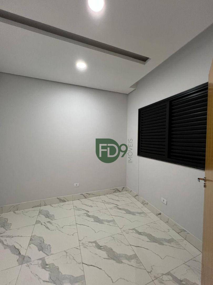 Casa à venda com 3 quartos, 106m² - Foto 8