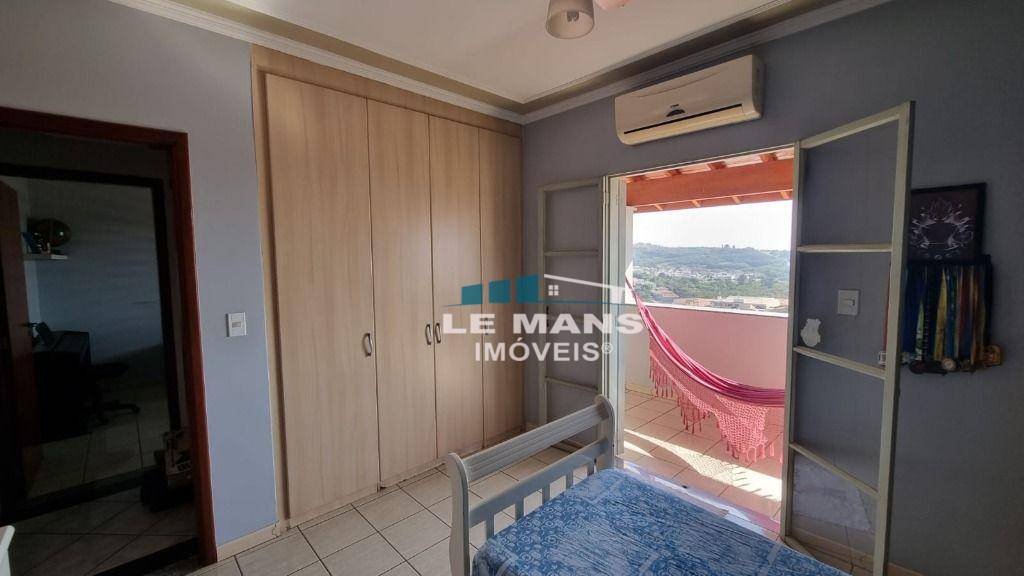 Casa à venda com 3 quartos, 237m² - Foto 26