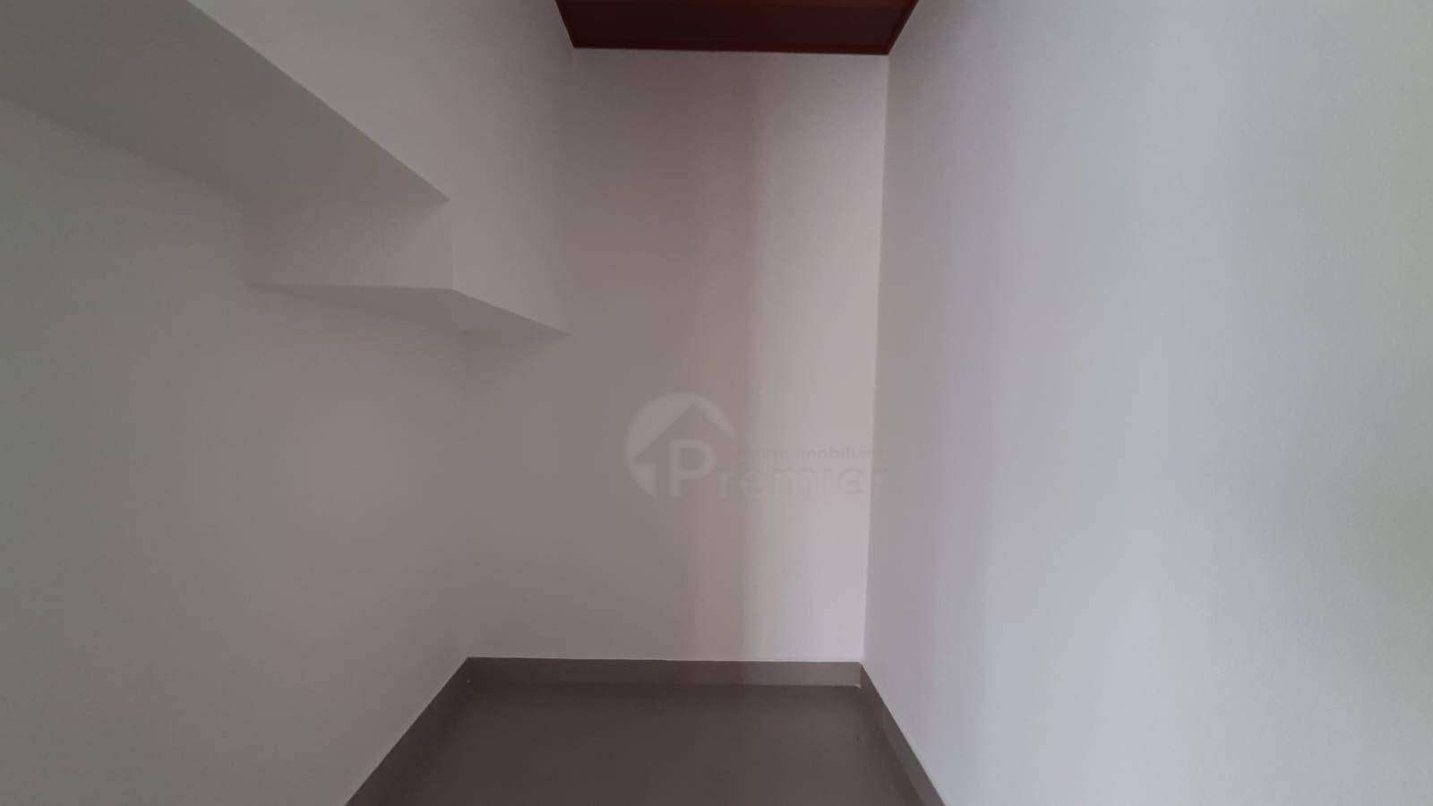 Casa de Condomínio à venda com 3 quartos, 343m² - Foto 32