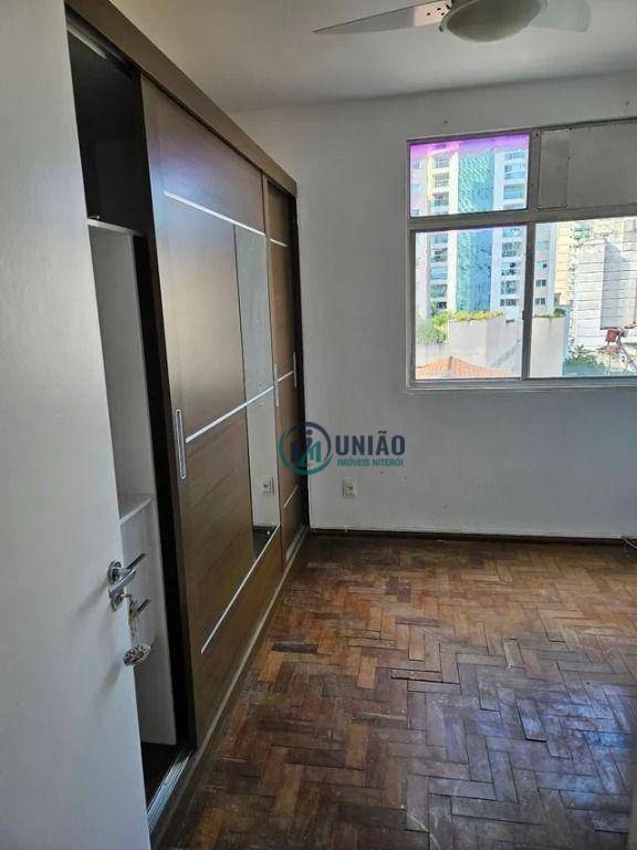 Apartamento à venda com 3 quartos, 98m² - Foto 9