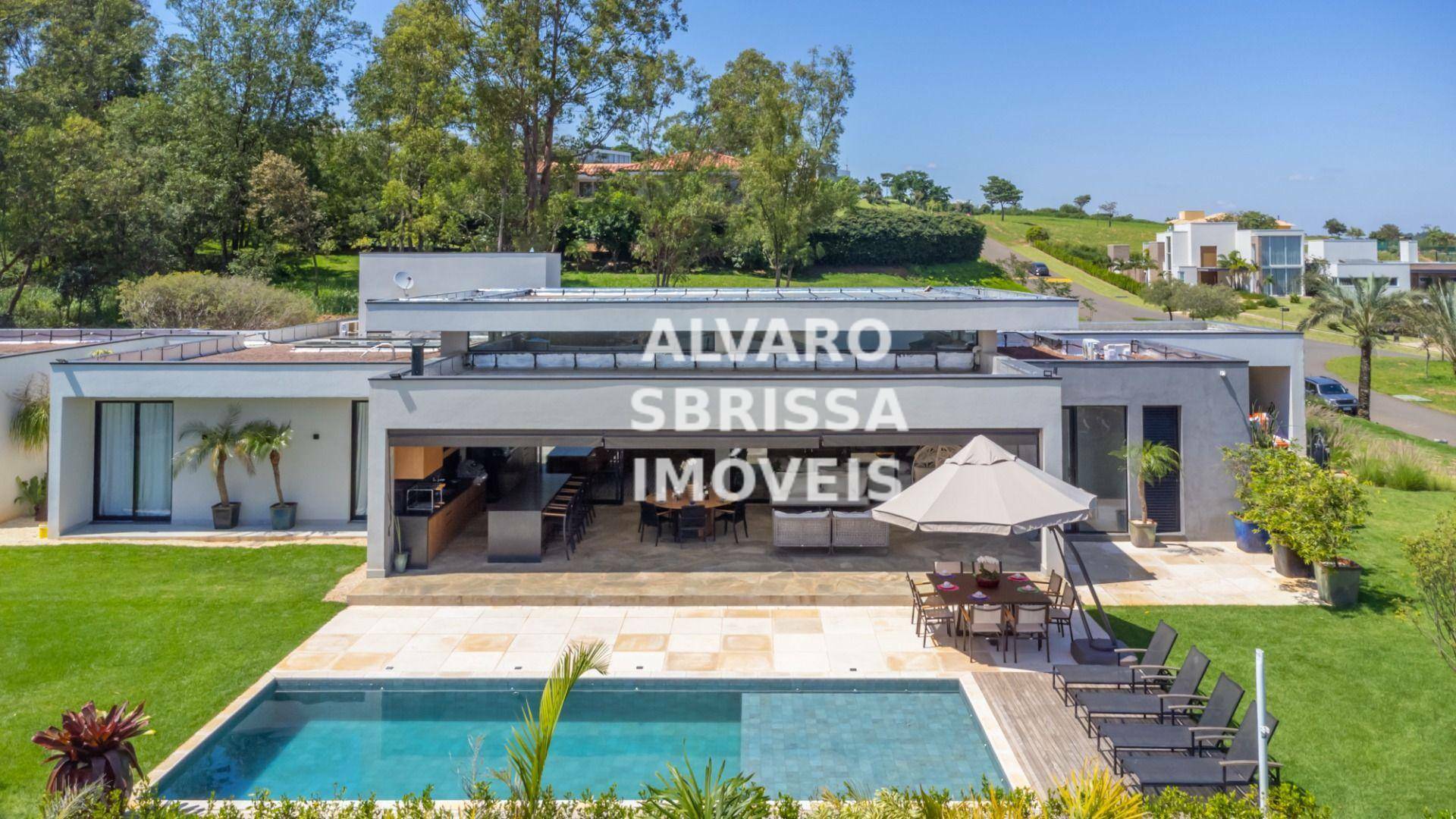 Casa de Condomínio à venda com 5 quartos, 557m² - Foto 1