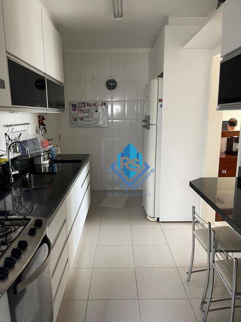 Apartamento à venda com 3 quartos, 98m² - Foto 18