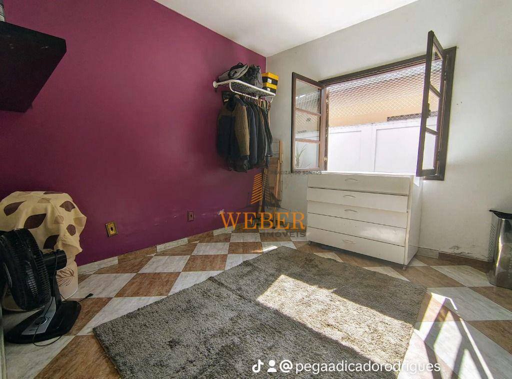 Sobrado à venda com 2 quartos, 240m² - Foto 4