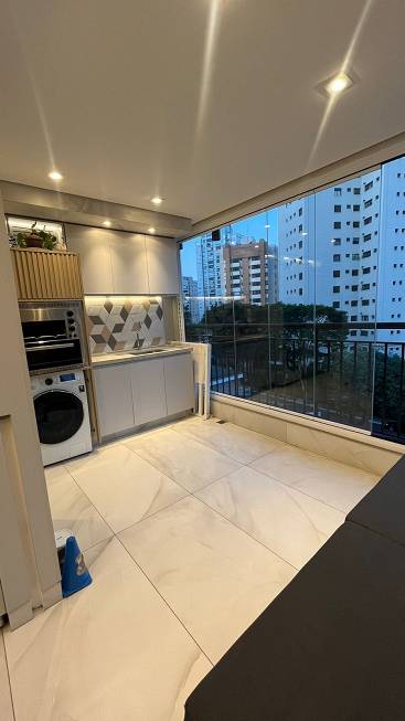 Apartamento à venda com 2 quartos, 70m² - Foto 14