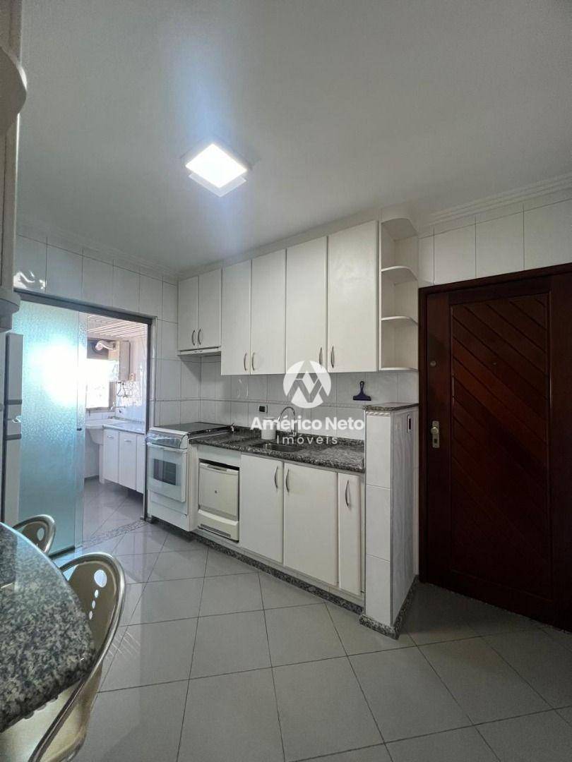 Apartamento para alugar com 3 quartos, 104m² - Foto 6