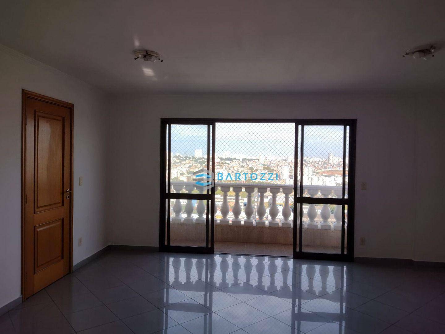 Apartamento à venda com 4 quartos, 135m² - Foto 2