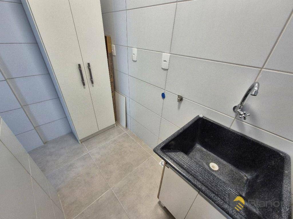 Apartamento à venda com 3 quartos, 65m² - Foto 8