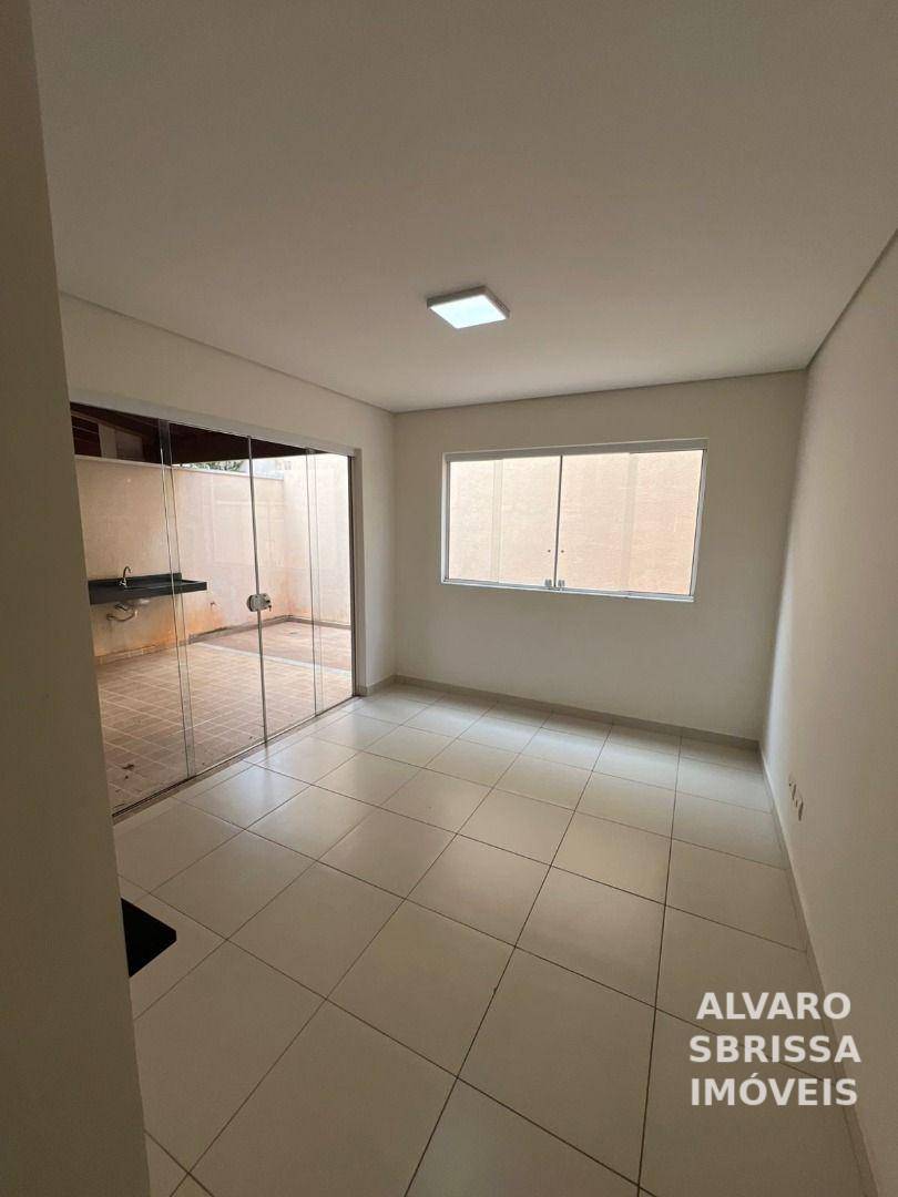 Casa de Condomínio para alugar com 3 quartos, 113m² - Foto 2