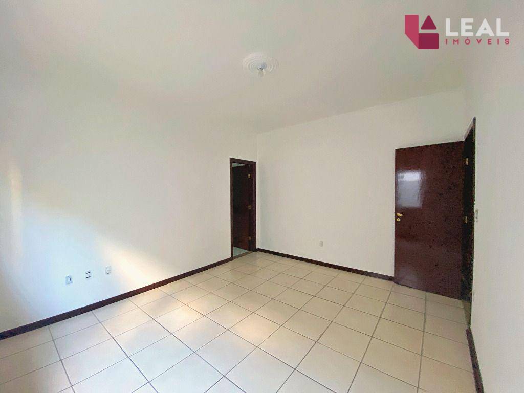 Casa à venda com 3 quartos, 119m² - Foto 15