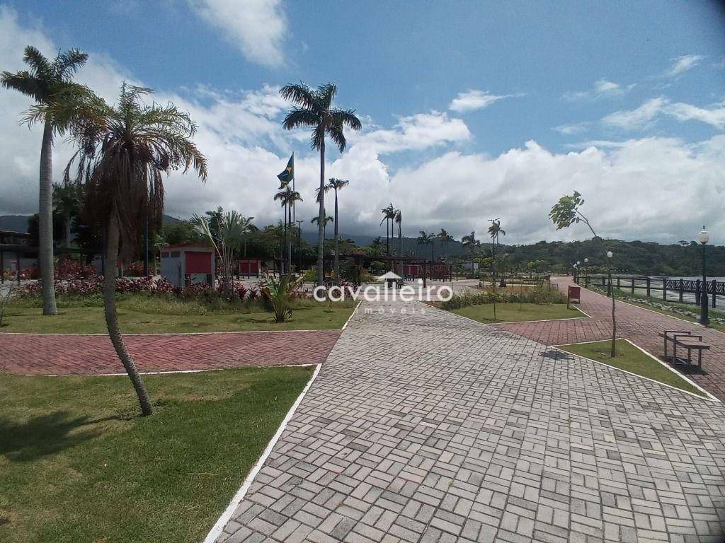 Casa à venda com 5 quartos, 226m² - Foto 24