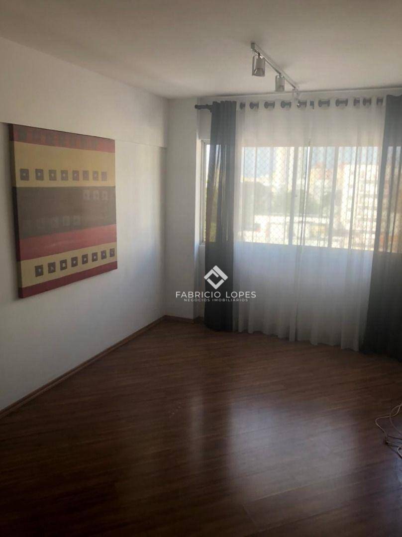 Apartamento à venda com 3 quartos, 96m² - Foto 3