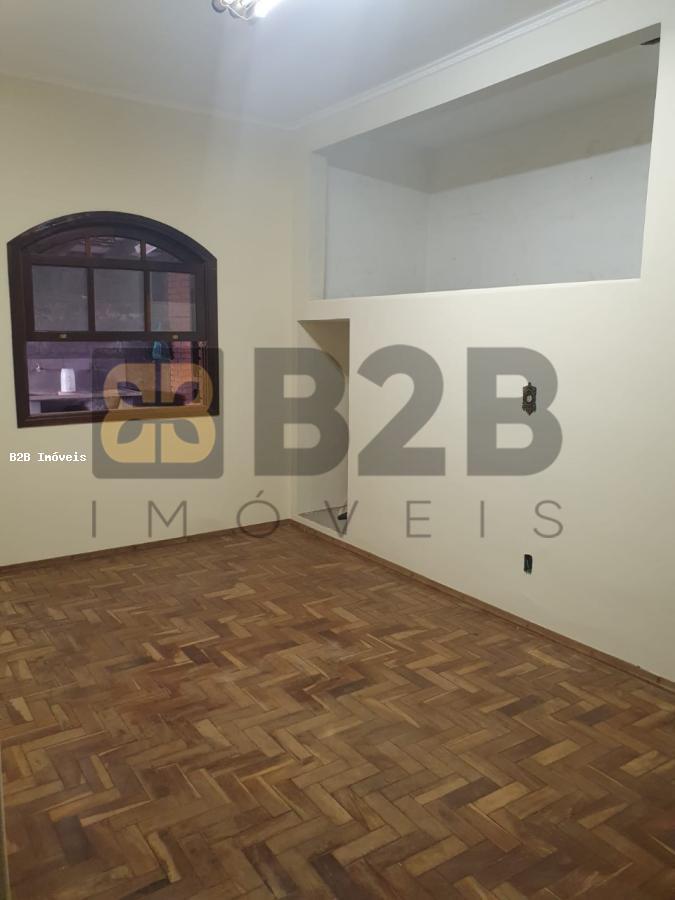 Casa à venda com 4 quartos, 298m² - Foto 11