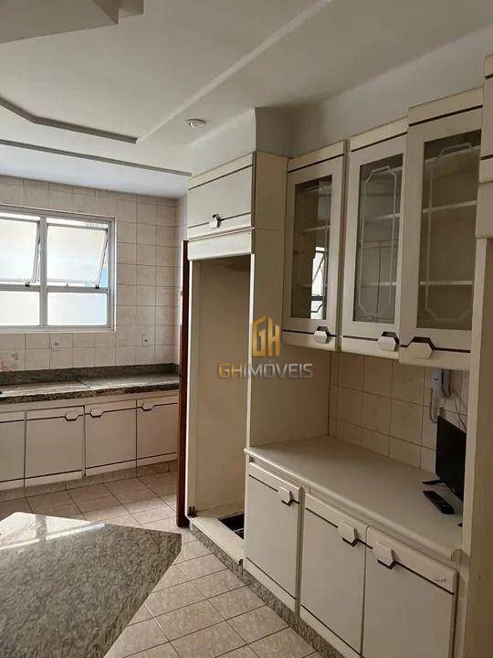 Apartamento à venda com 4 quartos, 293m² - Foto 3