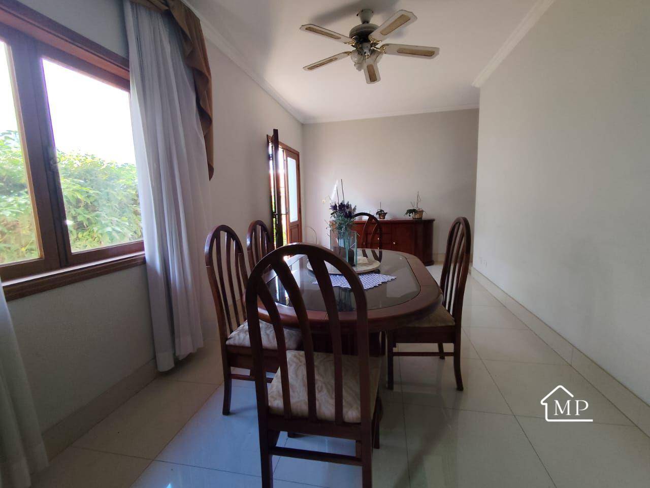 Casa, 3 quartos, 203 m² - Foto 4