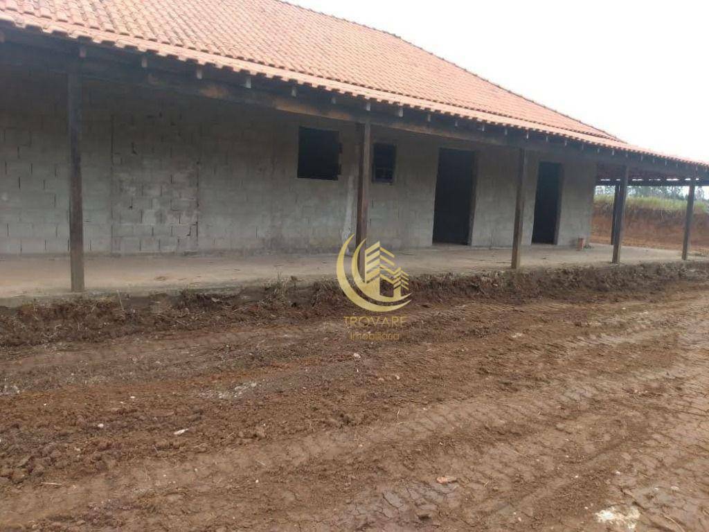 Chácara à venda com 3 quartos, 100m² - Foto 2