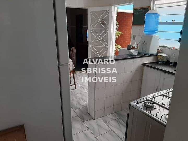 Casa à venda com 3 quartos, 130m² - Foto 10