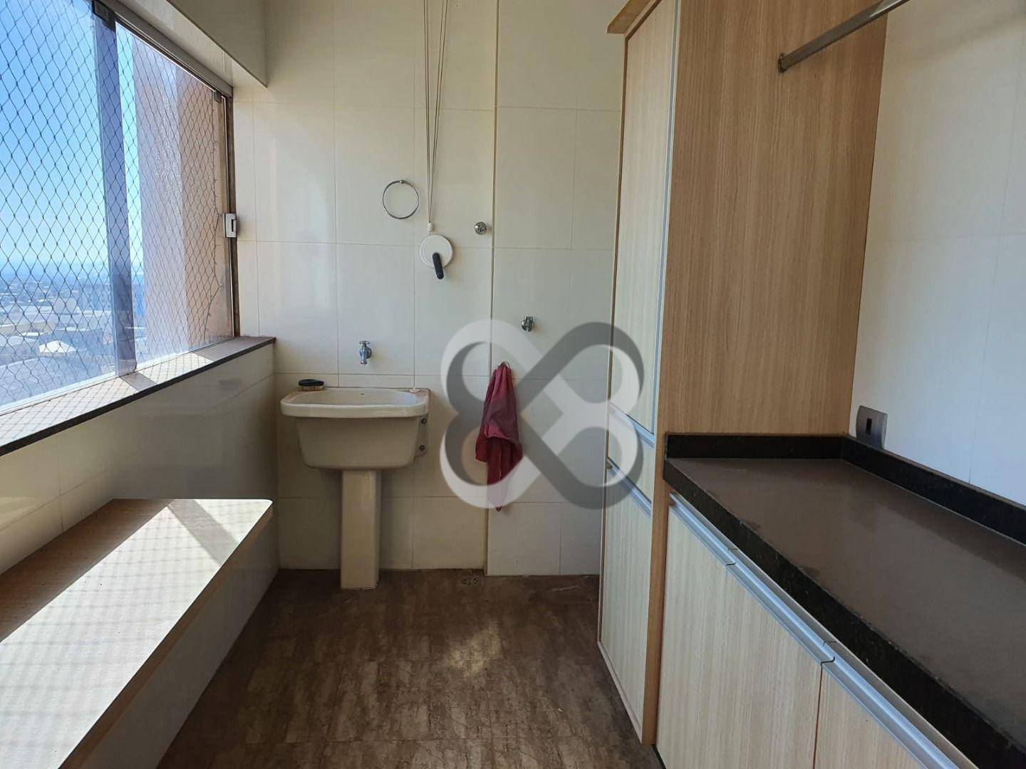 Apartamento à venda com 3 quartos, 168m² - Foto 15