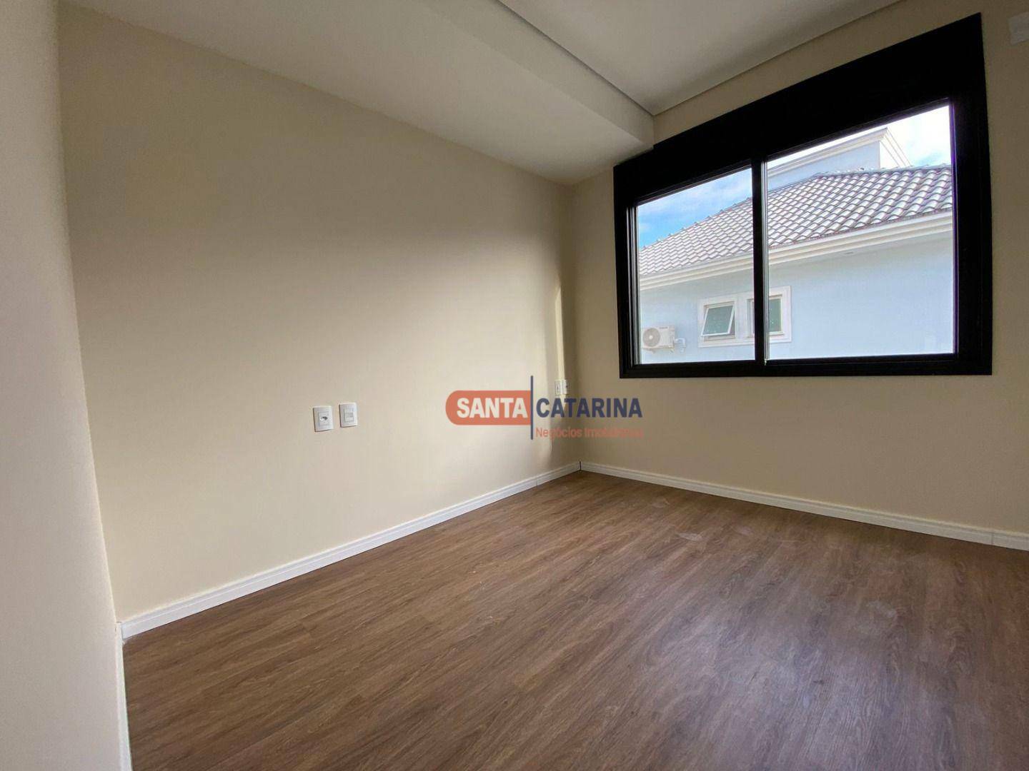 Casa de Condomínio à venda com 4 quartos, 301m² - Foto 20