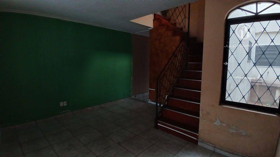 Sobrado à venda e aluguel com 4 quartos, 300m² - Foto 3