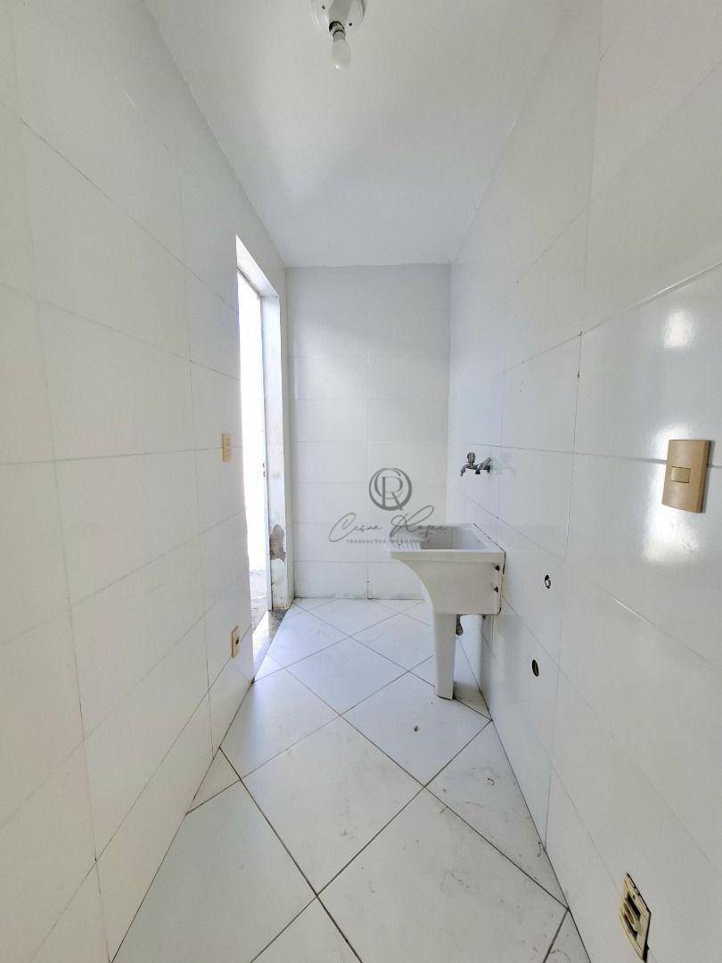 Casa à venda com 3 quartos, 107m² - Foto 14