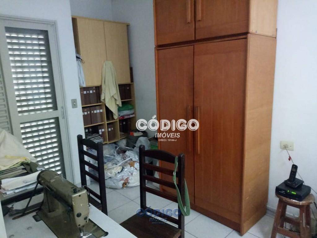 Sobrado à venda com 3 quartos, 220m² - Foto 17