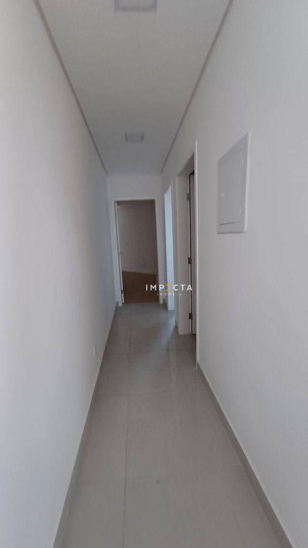 Apartamento à venda com 2 quartos, 75m² - Foto 13