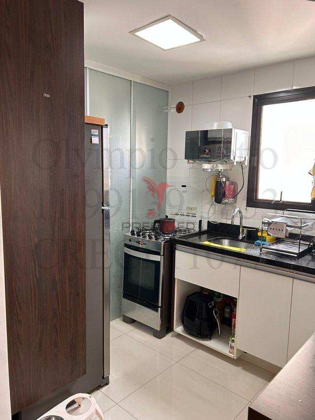 Apartamento à venda com 2 quartos, 67m² - Foto 4