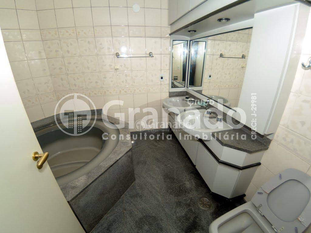 Apartamento à venda e aluguel com 4 quartos, 215m² - Foto 7