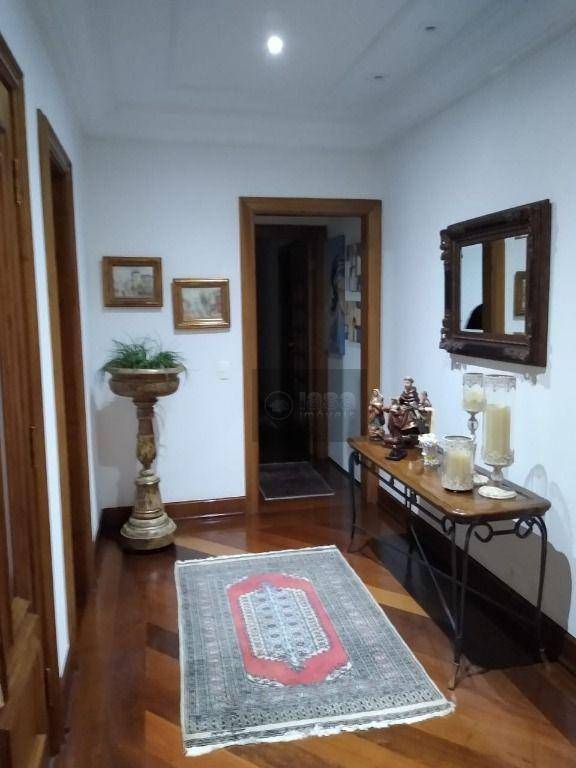 Apartamento à venda com 3 quartos, 260m² - Foto 18