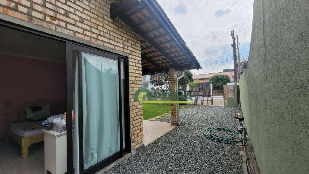 Casa à venda com 2 quartos, 140m² - Foto 5