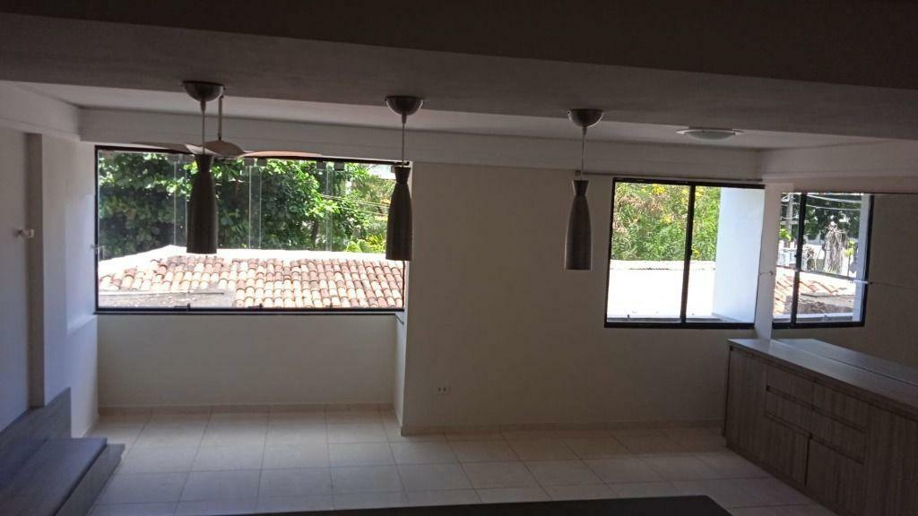 Apartamento à venda com 2 quartos, 78m² - Foto 3