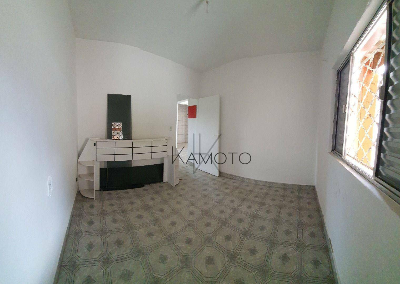 Casa à venda com 3 quartos, 250m² - Foto 8