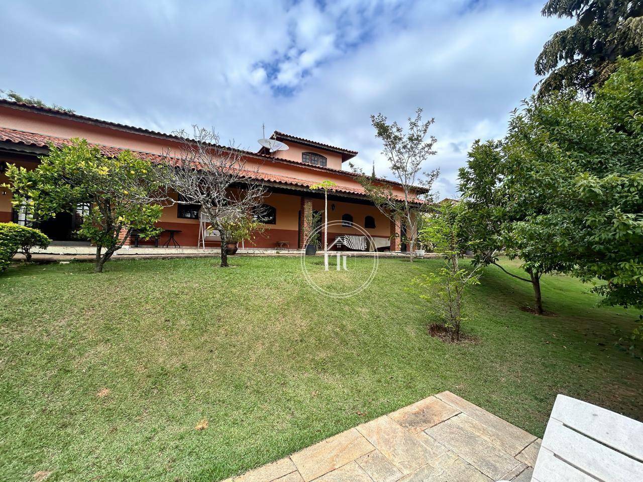 Chácara à venda e aluguel com 4 quartos, 448m² - Foto 3